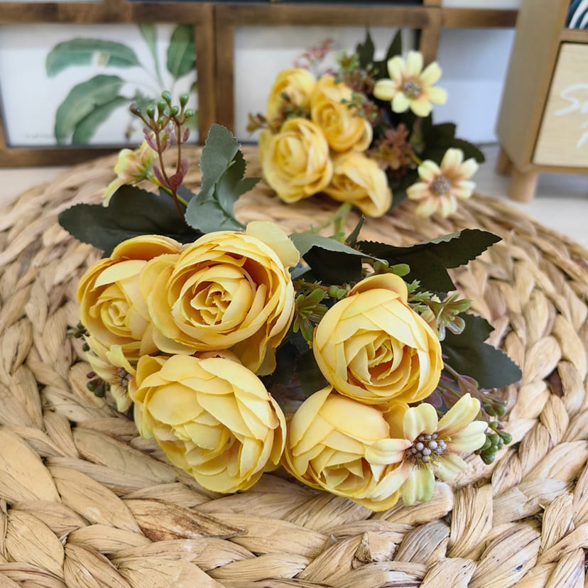 Искусственные цветы в Санкт-Петербурге | Цветы искусственные «Камелии с мелкоцветом», желтые, букет